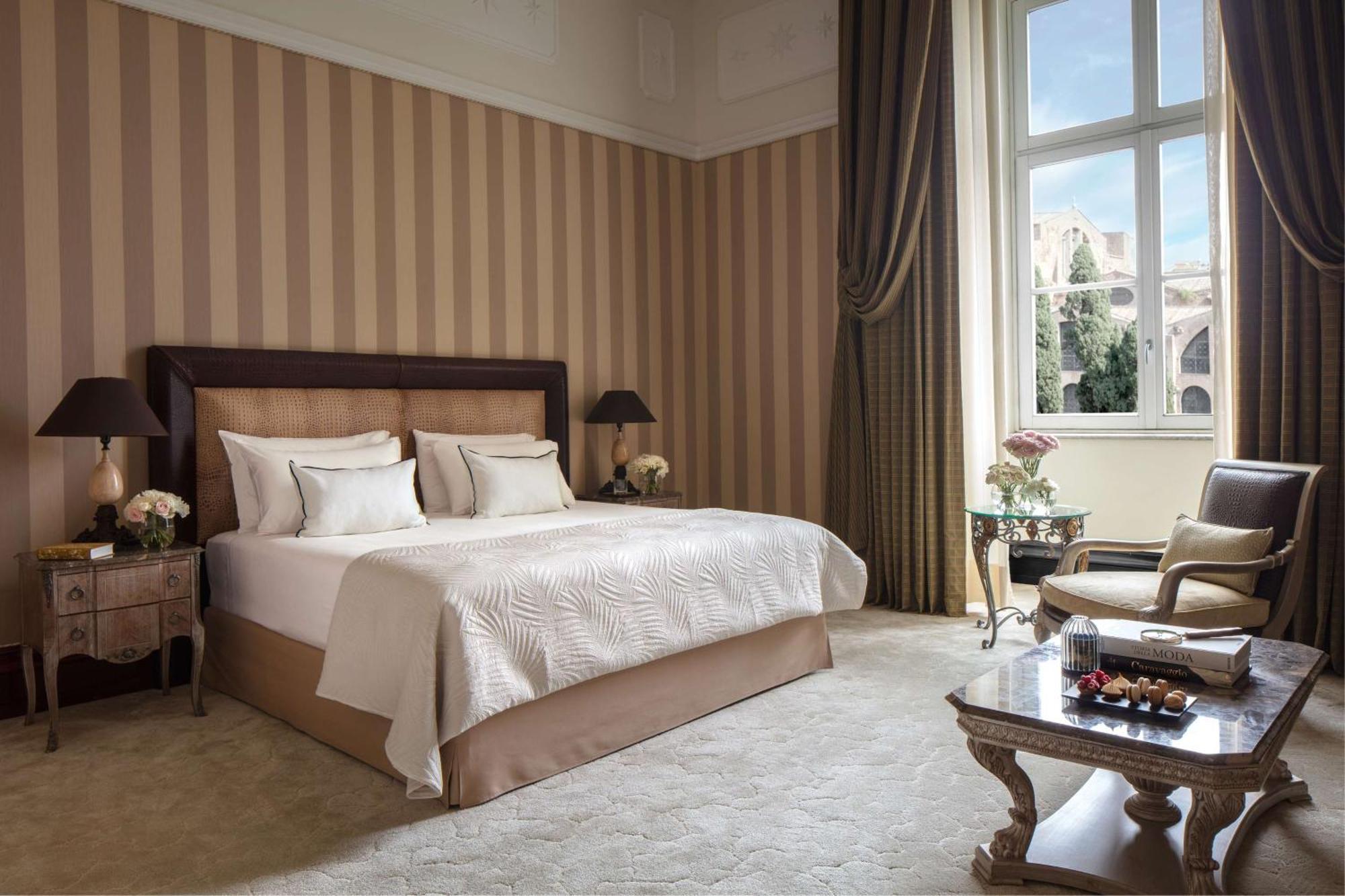 奈迪宫安南塔拉酒店 罗马 外观 照片 A bedroom at the Four Seasons Hotel